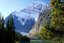 马德里德比再度上演：激情碰撞